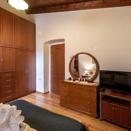 Vilkas Home Topolia Extérieur photo